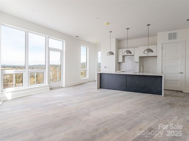 123 Haywood Street 205, Asheville, NC 28801