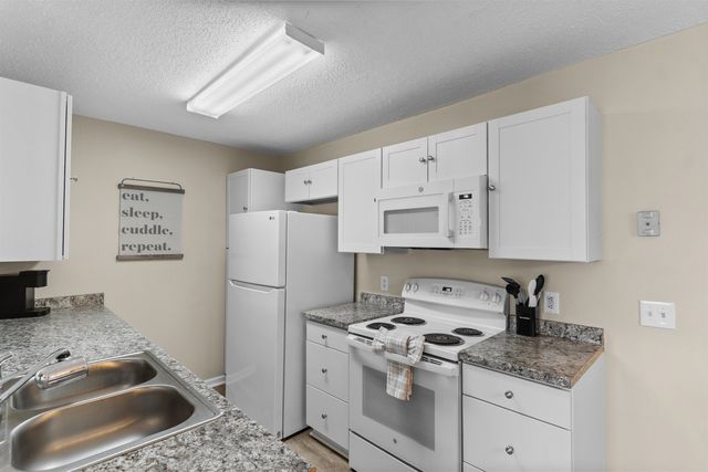 2268 Essex Dr Apt G, Surfside Beach, SC 29575