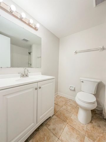 3148 N Dixie Highway, Boca Raton, FL 33431