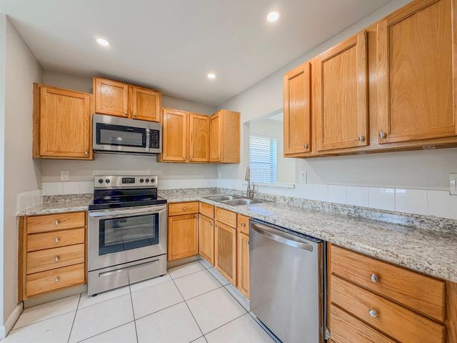 3148 N Dixie Highway, Boca Raton, FL 33431