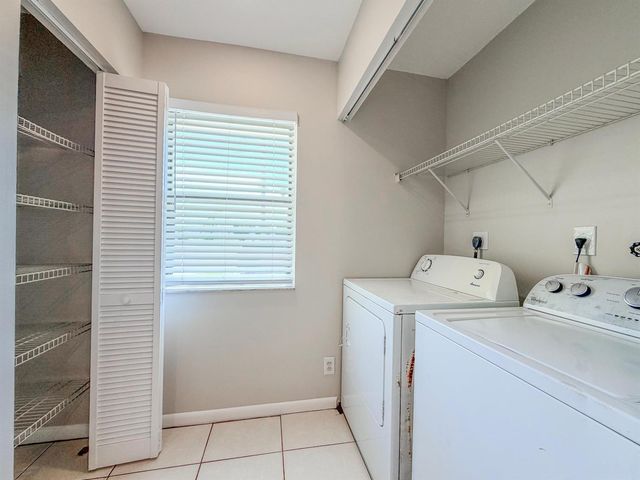 3148 N Dixie Highway, Boca Raton, FL 33431