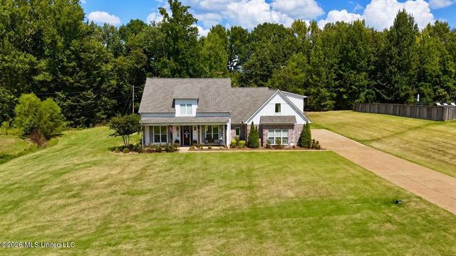 856 E Woodford Cove, Hernando, MS 38632