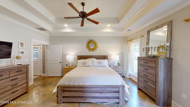 856 E Woodford Cove, Hernando, MS 38632