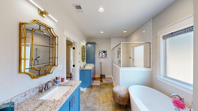 856 E Woodford Cove, Hernando, MS 38632