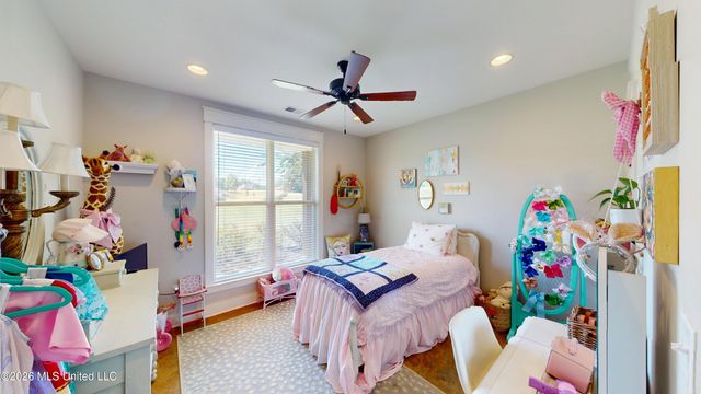 856 E Woodford Cove, Hernando, MS 38632