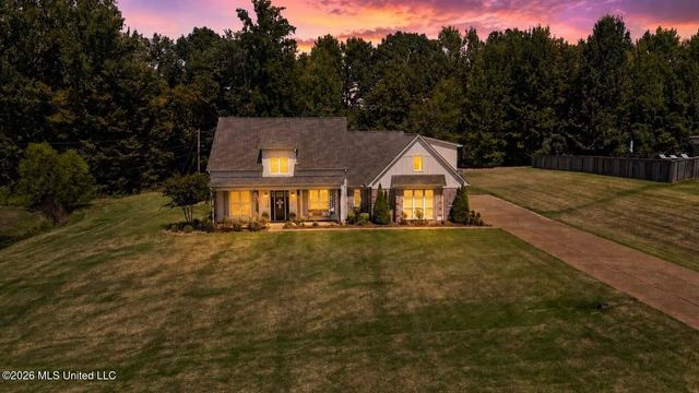 856 E Woodford Cove, Hernando, MS 38632