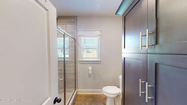 856 E Woodford Cove, Hernando, MS 38632