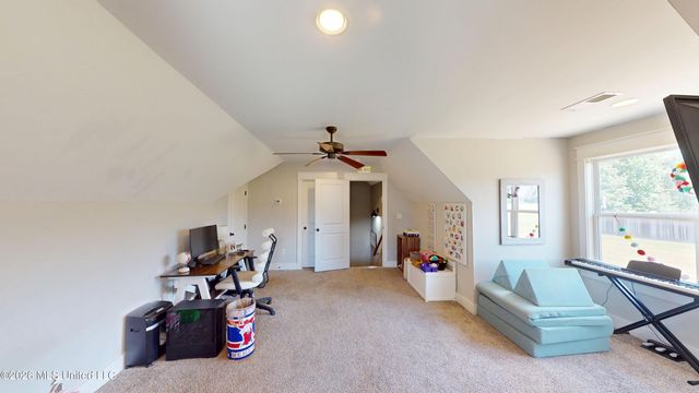856 E Woodford Cove, Hernando, MS 38632