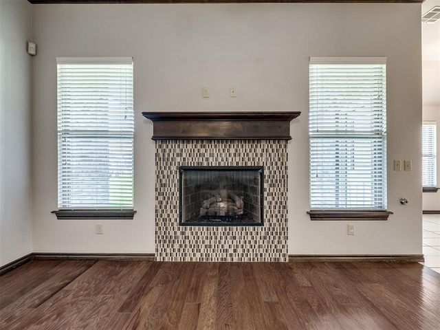 2409 Santa Monica Drive, Edmond, OK 73034