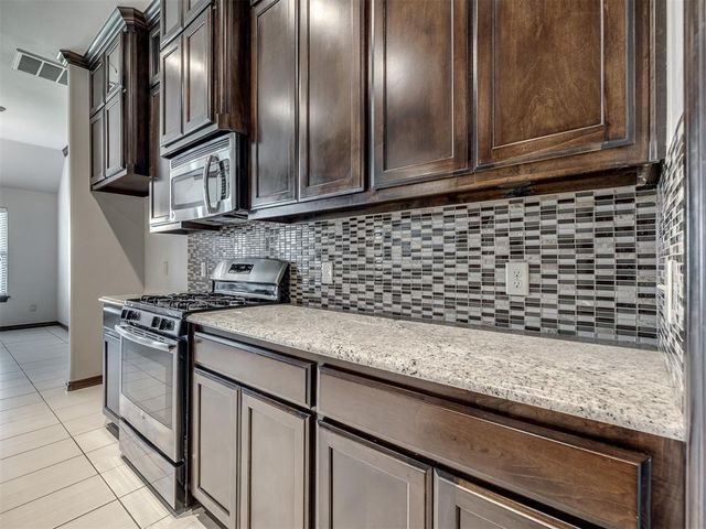2409 Santa Monica Drive, Edmond, OK 73034