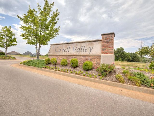 2409 Santa Monica Drive, Edmond, OK 73034