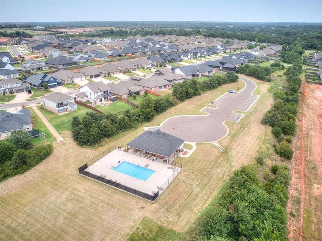 2409 Santa Monica Drive, Edmond, OK 73034