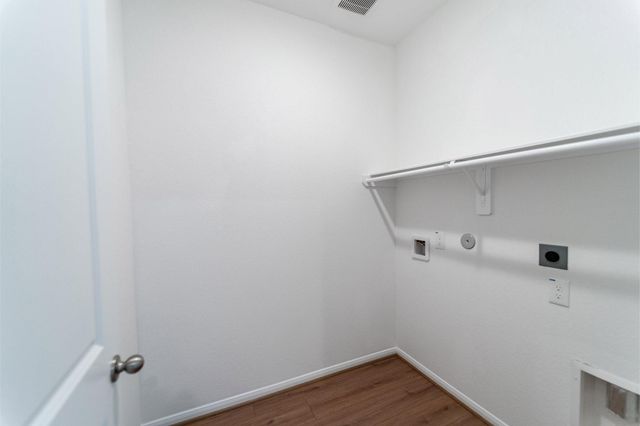 423 Hazy Meadows Drive, Beasley, TX 77417