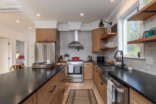 145 Russell Road, Cavendish, VT 05142