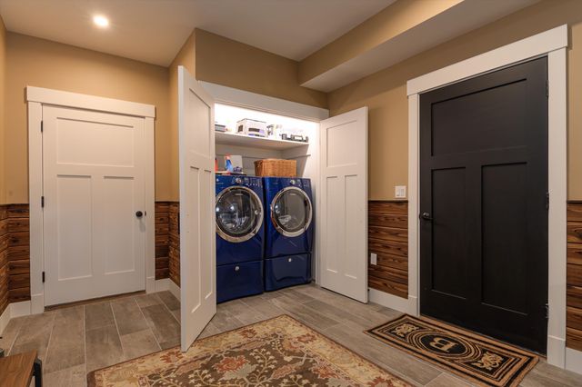 145 Russell Road, Cavendish, VT 05142