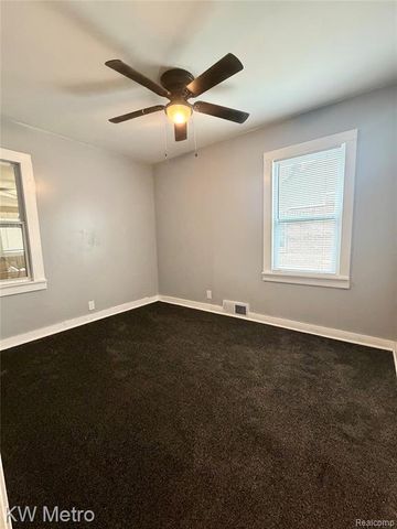 18911 Oakfield Street, Detroit, MI 48235
