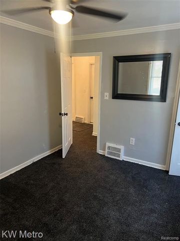 18911 Oakfield Street, Detroit, MI 48235