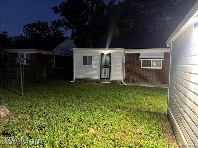 18911 Oakfield Street, Detroit, MI 48235