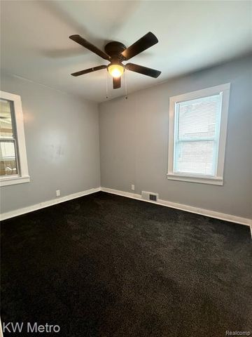 18911 Oakfield Street, Detroit, MI 48235