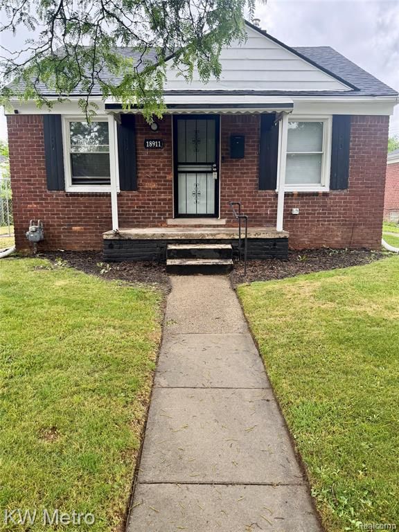 18911 Oakfield Street, Detroit, MI 48235