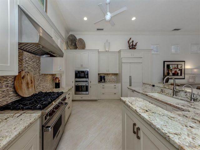 300 STONE BRIAR CREEK DRIVE, Venice, FL 34292