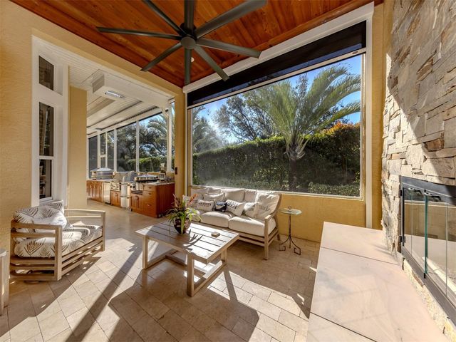 300 STONE BRIAR CREEK DRIVE, Venice, FL 34292