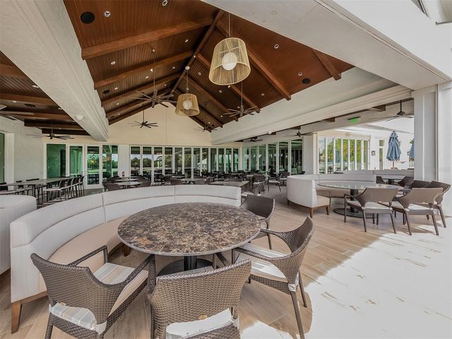 300 STONE BRIAR CREEK DRIVE, Venice, FL 34292