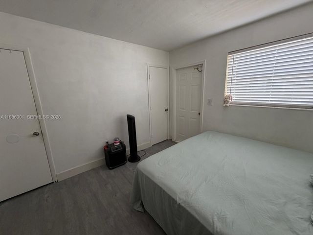 1833 SW 43rd Ave, Fort Lauderdale, FL 33317