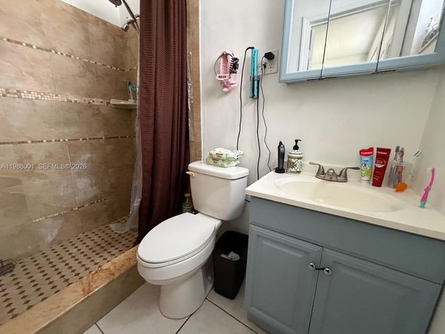 1833 SW 43rd Ave, Fort Lauderdale, FL 33317