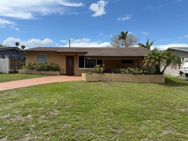 1833 SW 43rd Ave, Fort Lauderdale, FL 33317