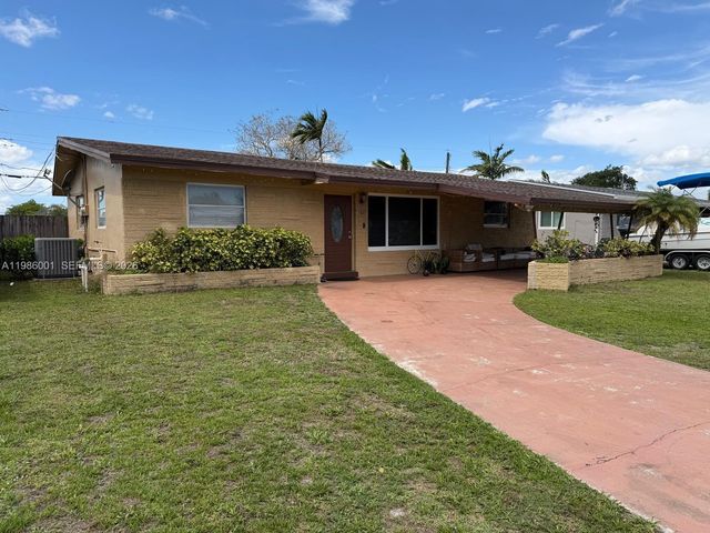 1833 SW 43rd Ave, Fort Lauderdale, FL 33317