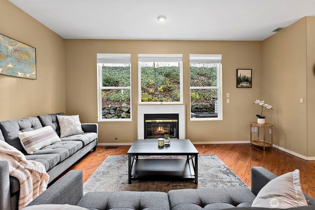 8912 71st Street Ct SW, Lakewood, WA 98498