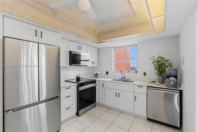 1351 NE Miami Gardens Drive 806E, Miami, FL 33179