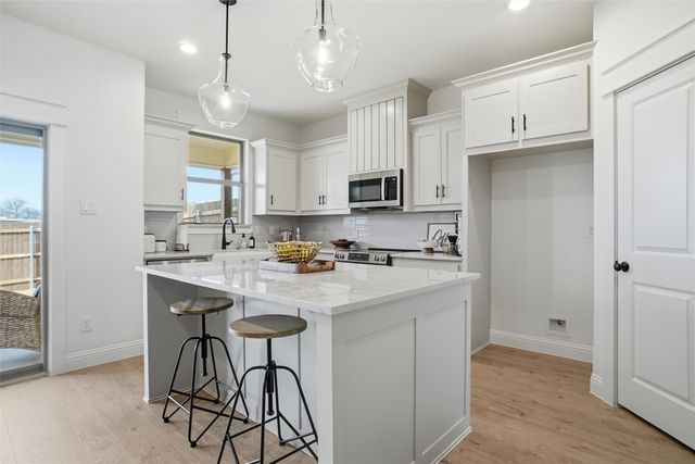 214 Legacy Boulevard, Weatherford, TX 76085