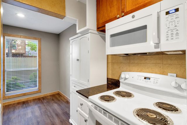 5727 Richmond Avenue 104, Dallas, TX 75206