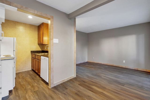 5727 Richmond Avenue 104, Dallas, TX 75206