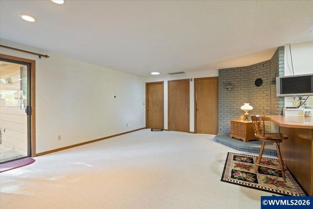 1030 Morningside Dr SE, Salem, OR 97302