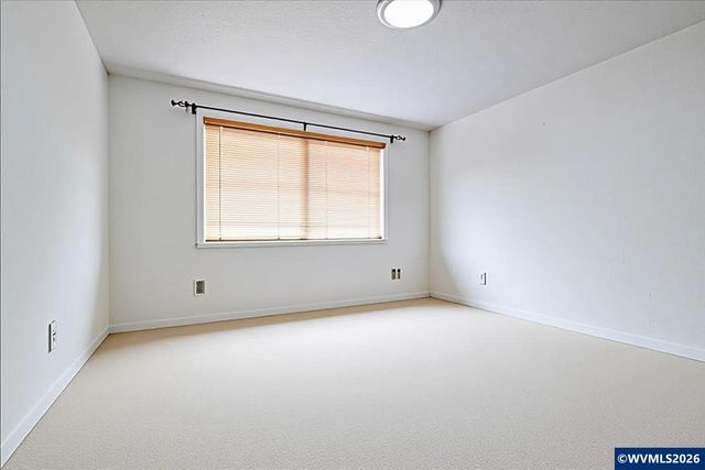 1030 Morningside Dr SE, Salem, OR 97302