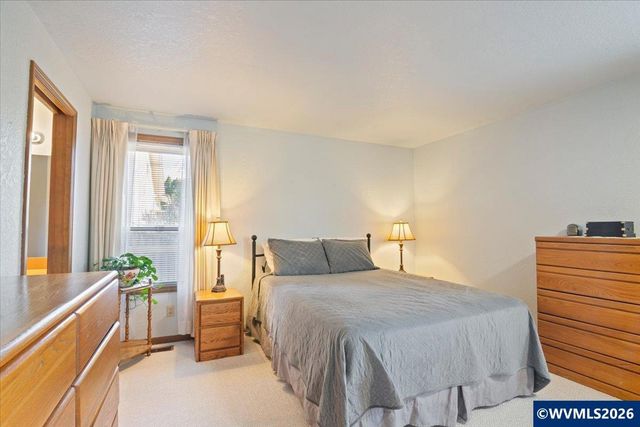 1030 Morningside Dr SE, Salem, OR 97302