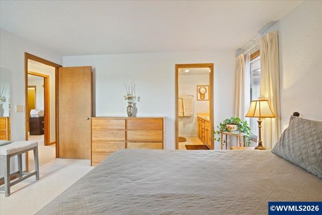 1030 Morningside Dr SE, Salem, OR 97302