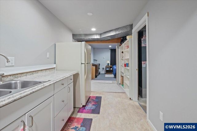 1030 Morningside Dr SE, Salem, OR 97302