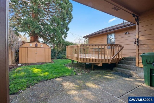 1030 Morningside Dr SE, Salem, OR 97302