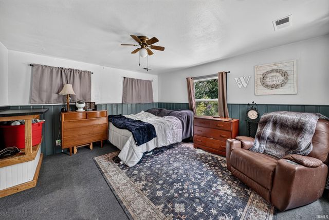 2816 S Locust Road, South Bend, IN 46614