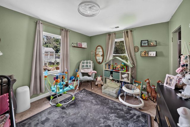 2816 S Locust Road, South Bend, IN 46614