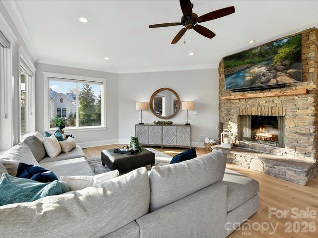 18014 Whispering Oaks Drive, Cornelius, NC 28031