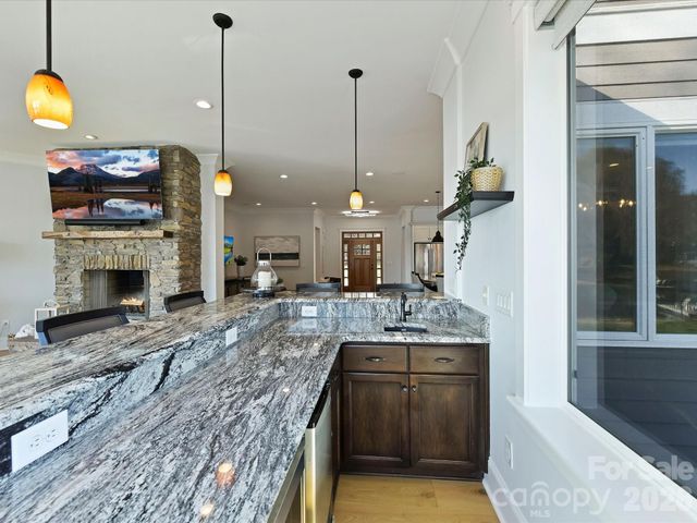 18014 Whispering Oaks Drive, Cornelius, NC 28031