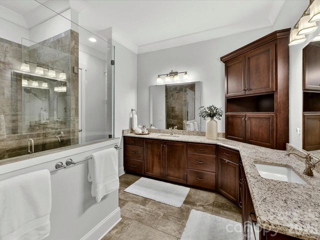 18014 Whispering Oaks Drive, Cornelius, NC 28031