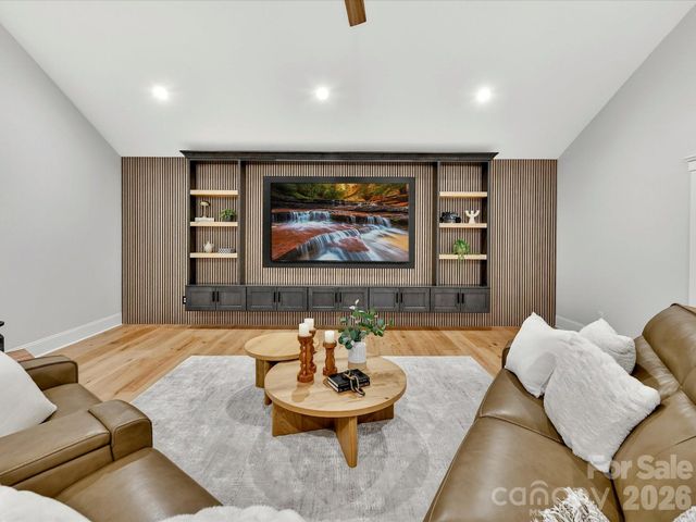 18014 Whispering Oaks Drive, Cornelius, NC 28031