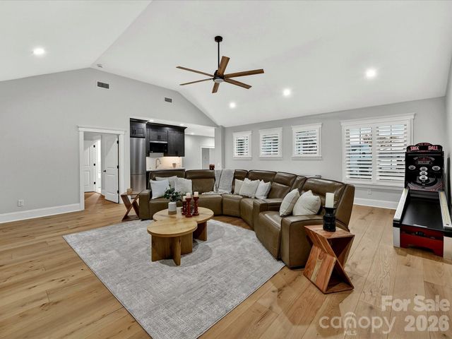 18014 Whispering Oaks Drive, Cornelius, NC 28031