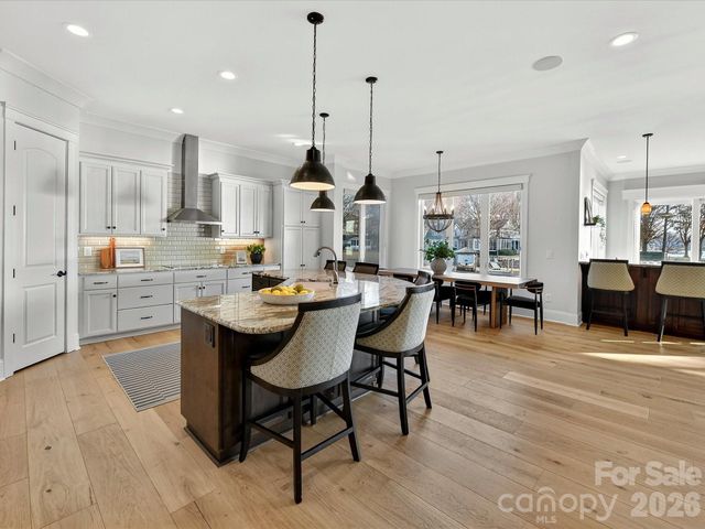 18014 Whispering Oaks Drive, Cornelius, NC 28031